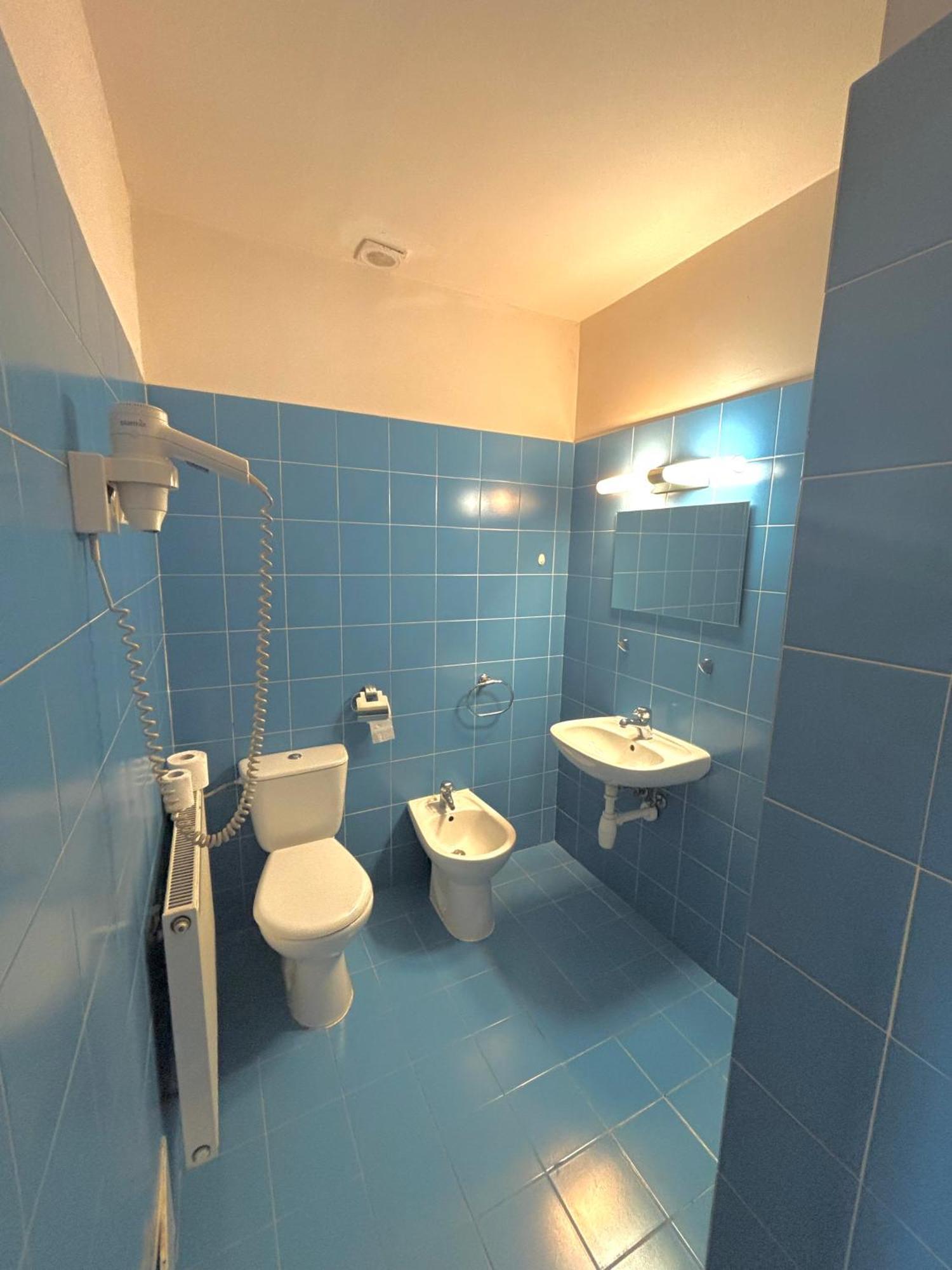 Hostel Nuove Frontiere Nysa Eksteriør billede