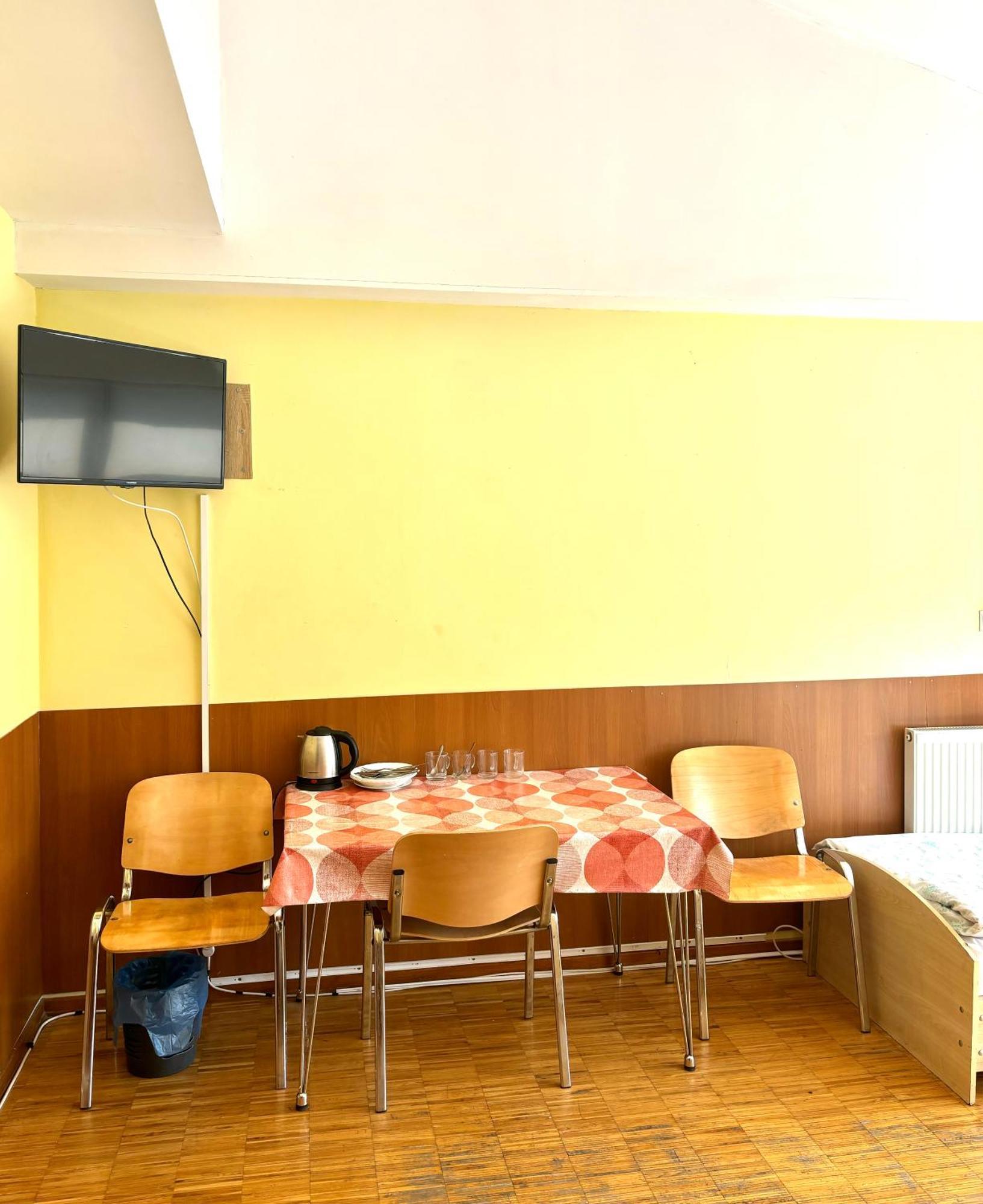 Hostel Nuove Frontiere Nysa Eksteriør billede